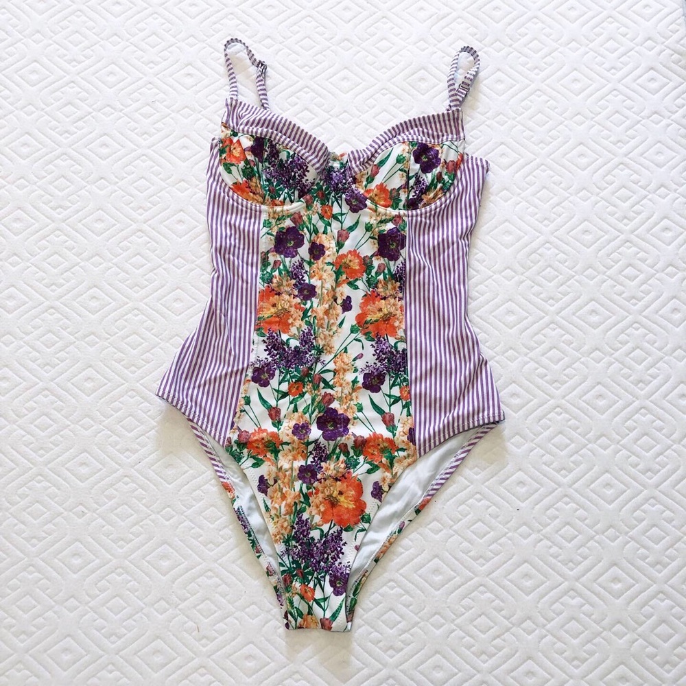 Minkpink one piece swim suit 🌸